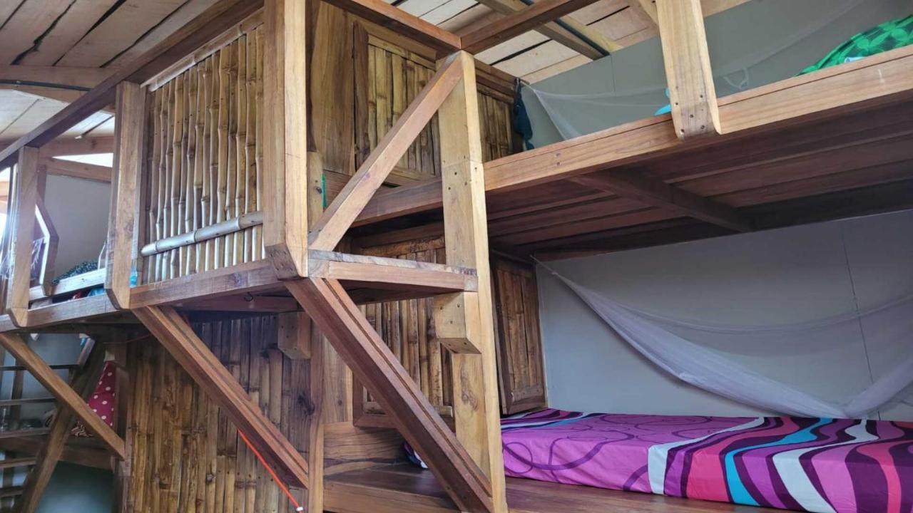 Roots Family Hostel Puerto Viejo de Talamanca Ngoại thất bức ảnh